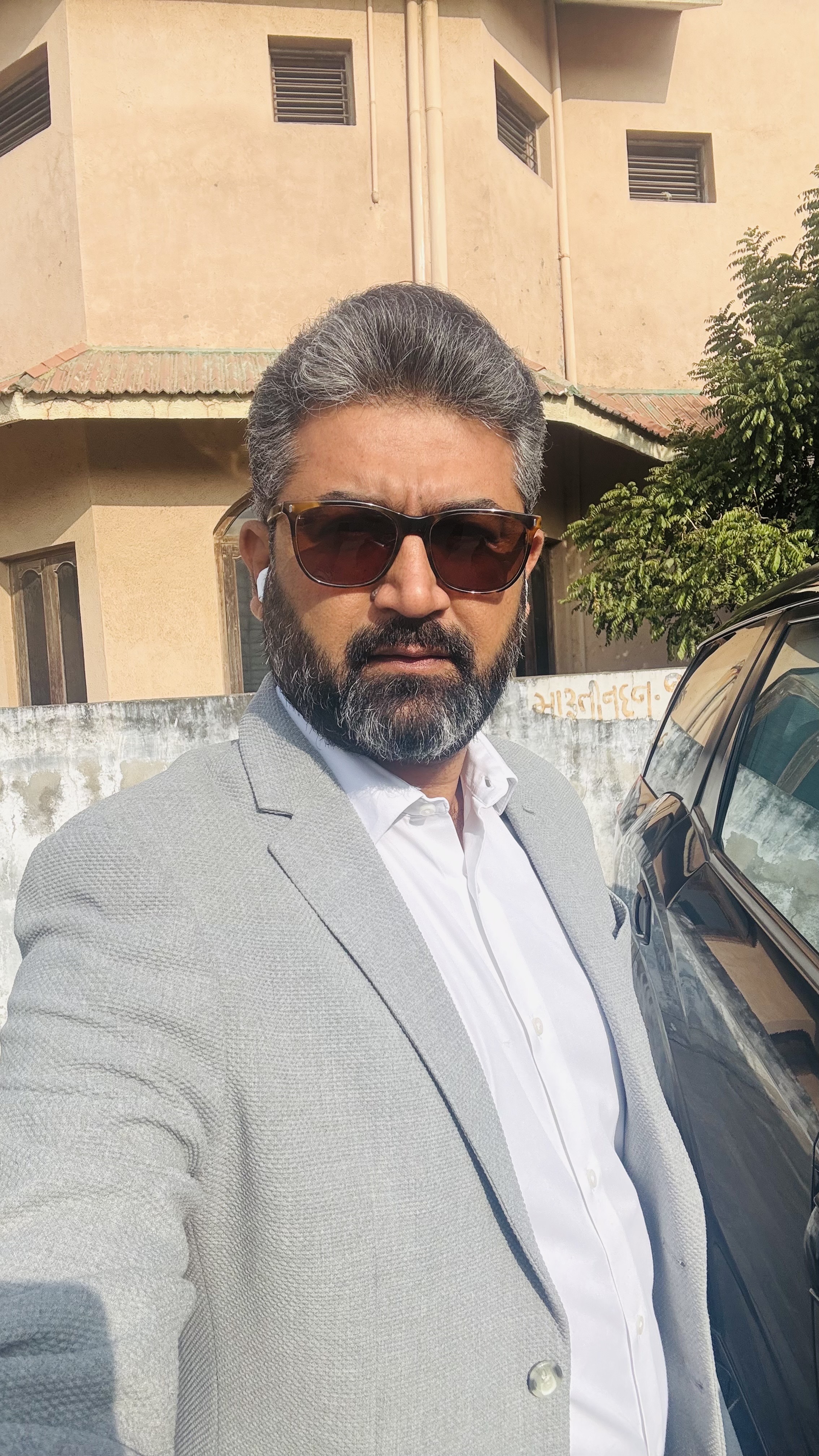 Amit G
